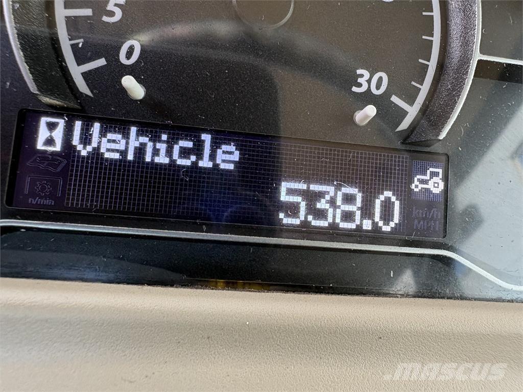 John Deere 4066R Manjši traktorji