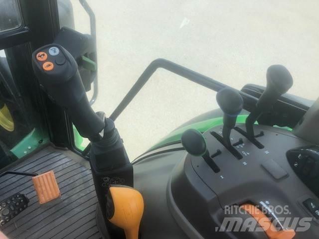 John Deere 5100M Traktorji