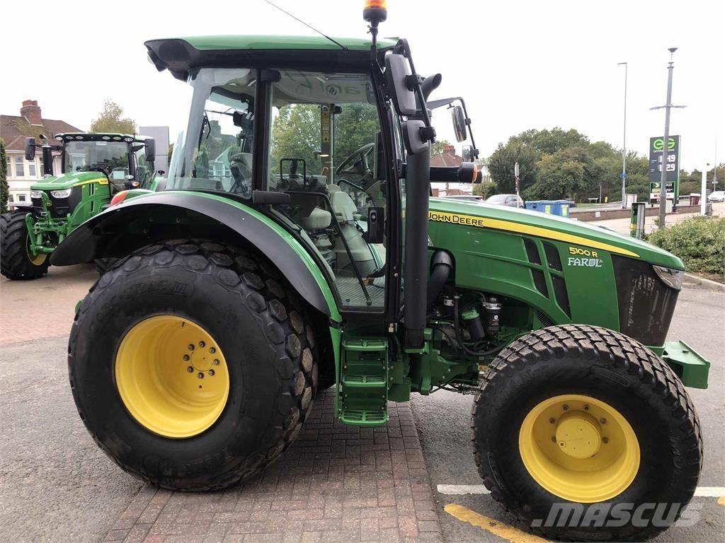 John Deere 5100R Traktorji