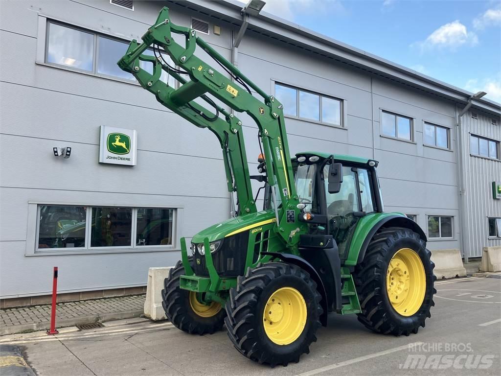 John Deere 6120M Traktorji