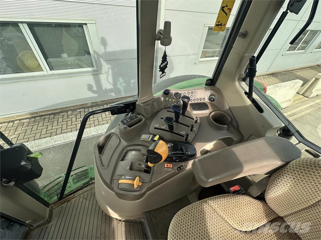 John Deere 6155M Traktorji