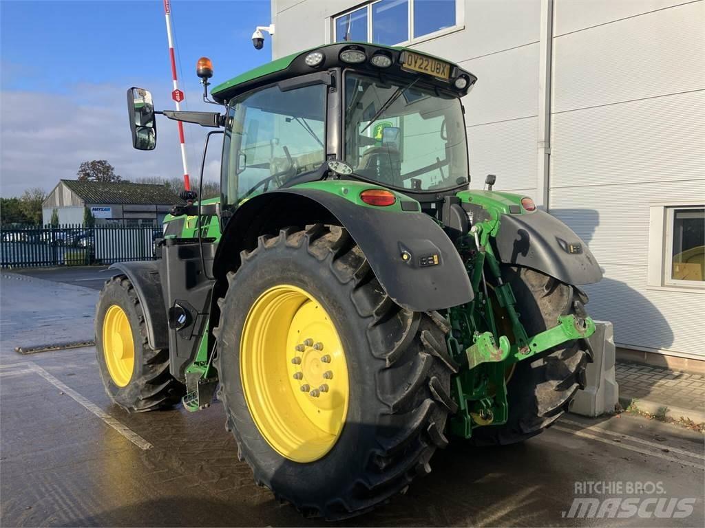 John Deere 6215R Traktorji