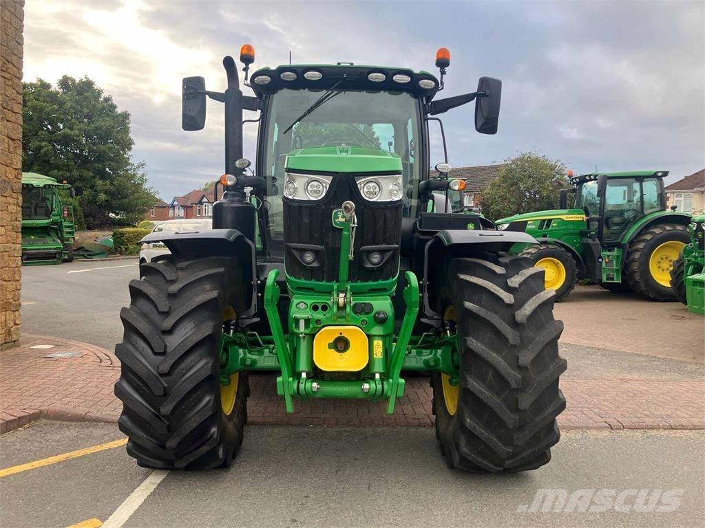 John Deere 6215R Traktorji