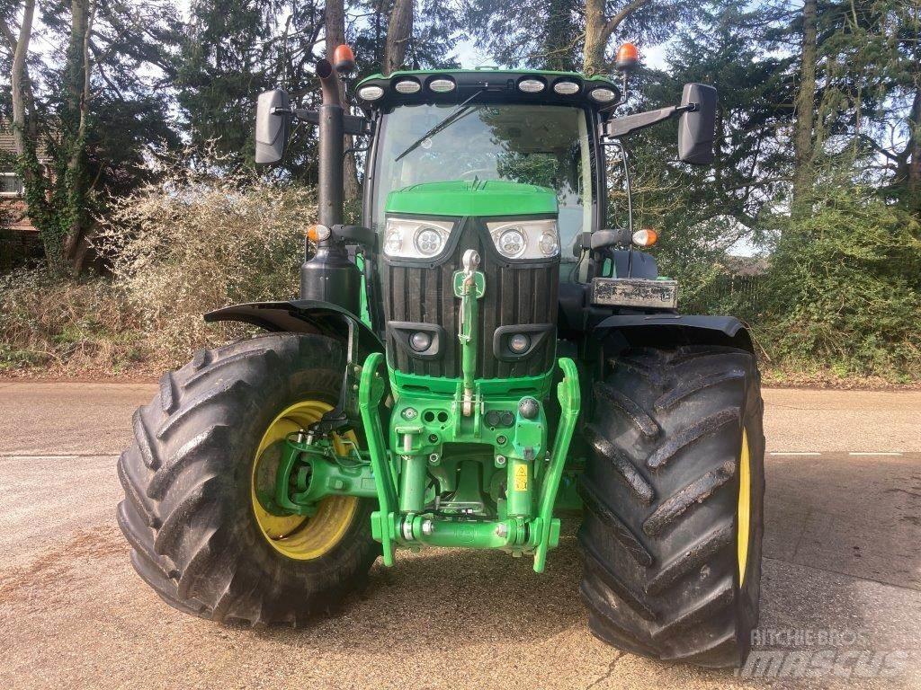 John Deere 6215R Traktorji