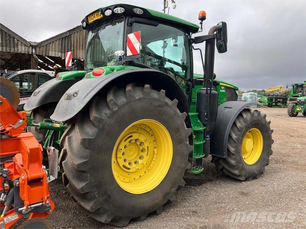 John Deere 6R 215 Traktorji