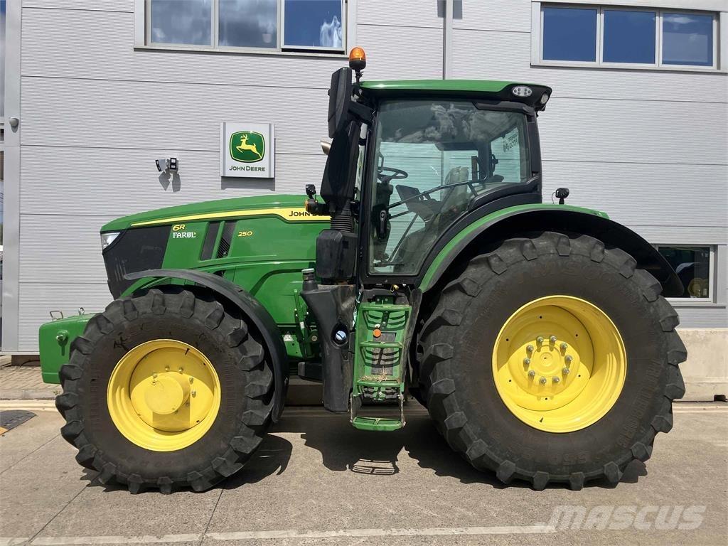 John Deere 6R 250 Traktorji
