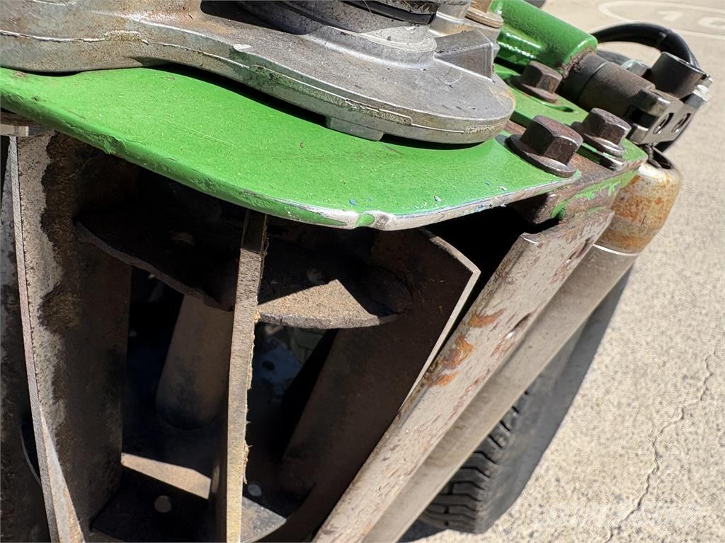 John Deere 7700A Motokultivator kosilnice