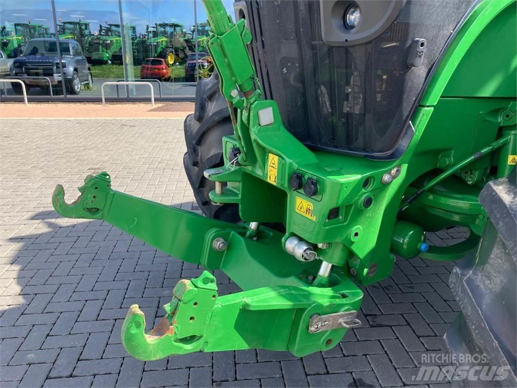 John Deere 7R 310 Traktorji
