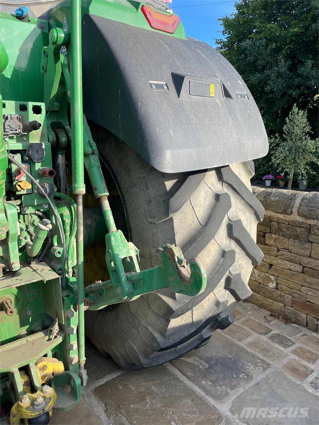 John Deere 7R 330 Traktorji