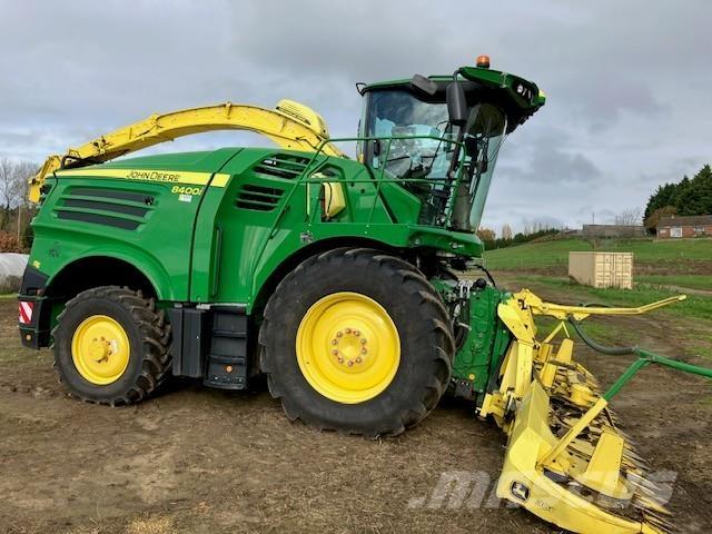 John Deere 8400i Stroji za krmo na lastni pogon
