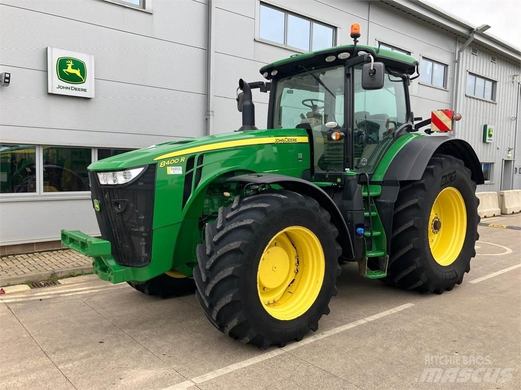 John Deere 8400R Traktorji