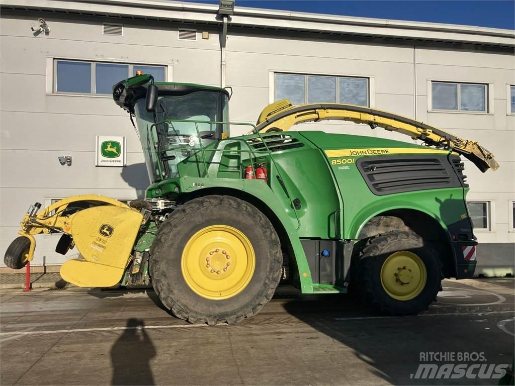 John Deere 8500i Stroji za krmo na lastni pogon