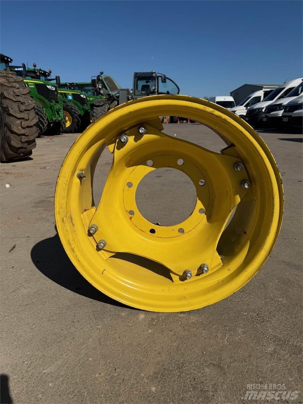 John Deere Example Gume, kolesa in platišča