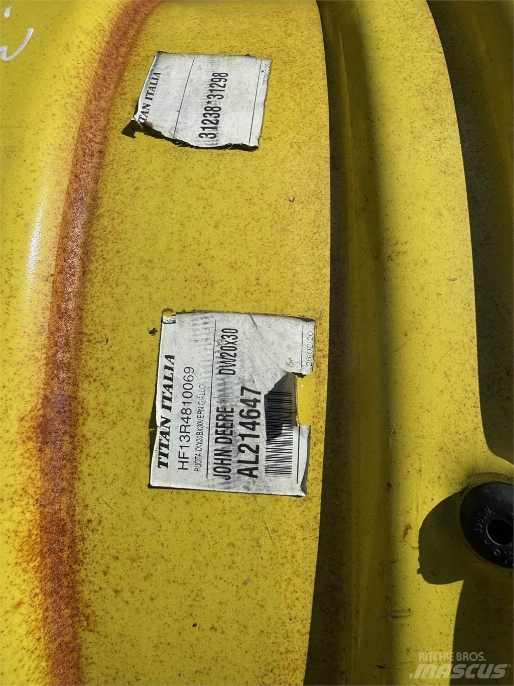 John Deere Example Gume, kolesa in platišča