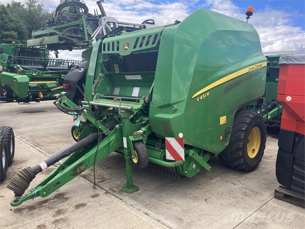 John Deere V451R Obračalniki in zgrabljalniki