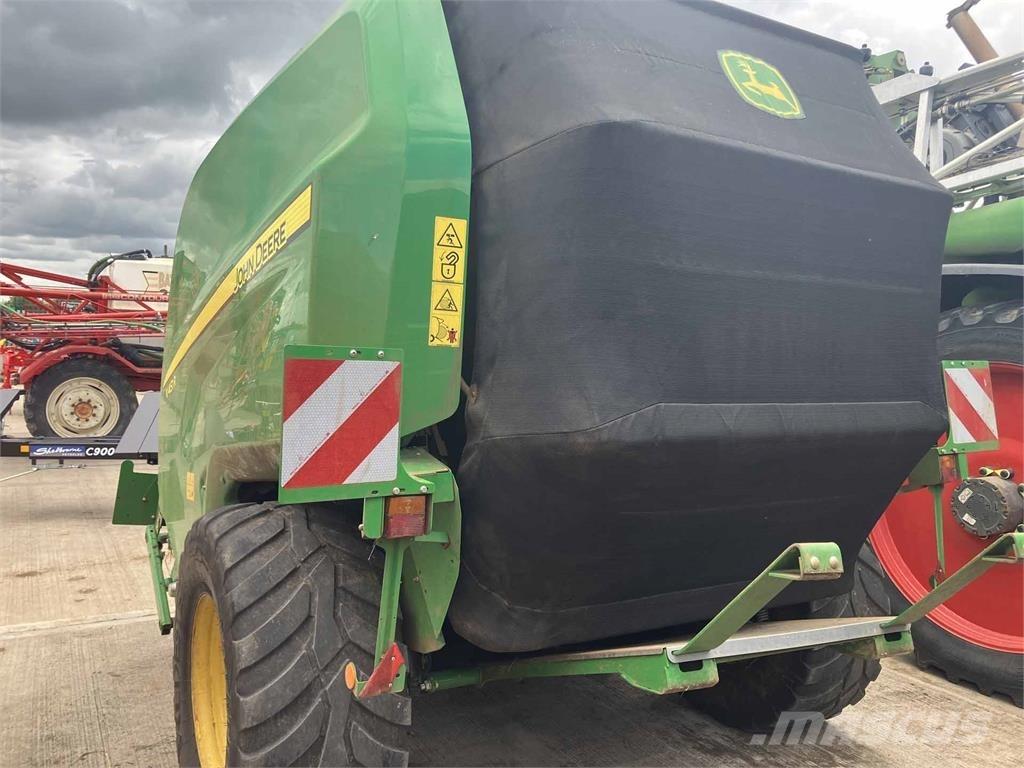 John Deere V451R Obračalniki in zgrabljalniki