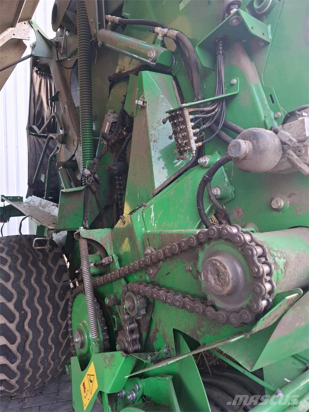 John Deere V451R Balirke (kvadratne bale)