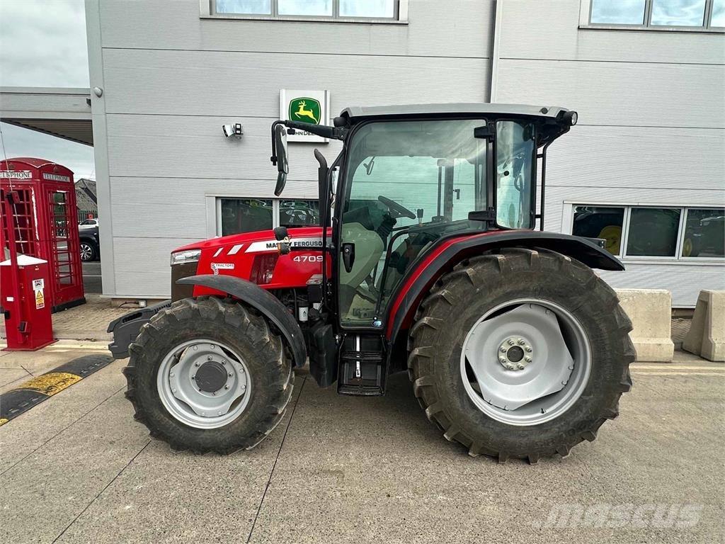 Massey Ferguson 4709 Traktorji