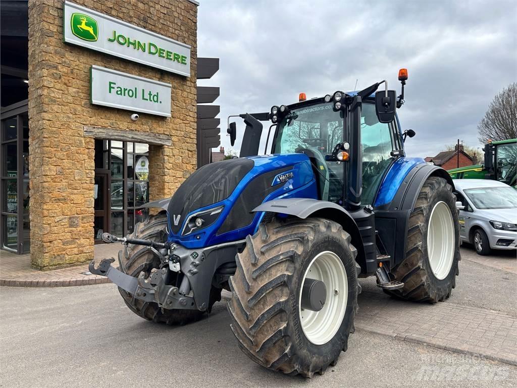 Valtra T234D Traktorji