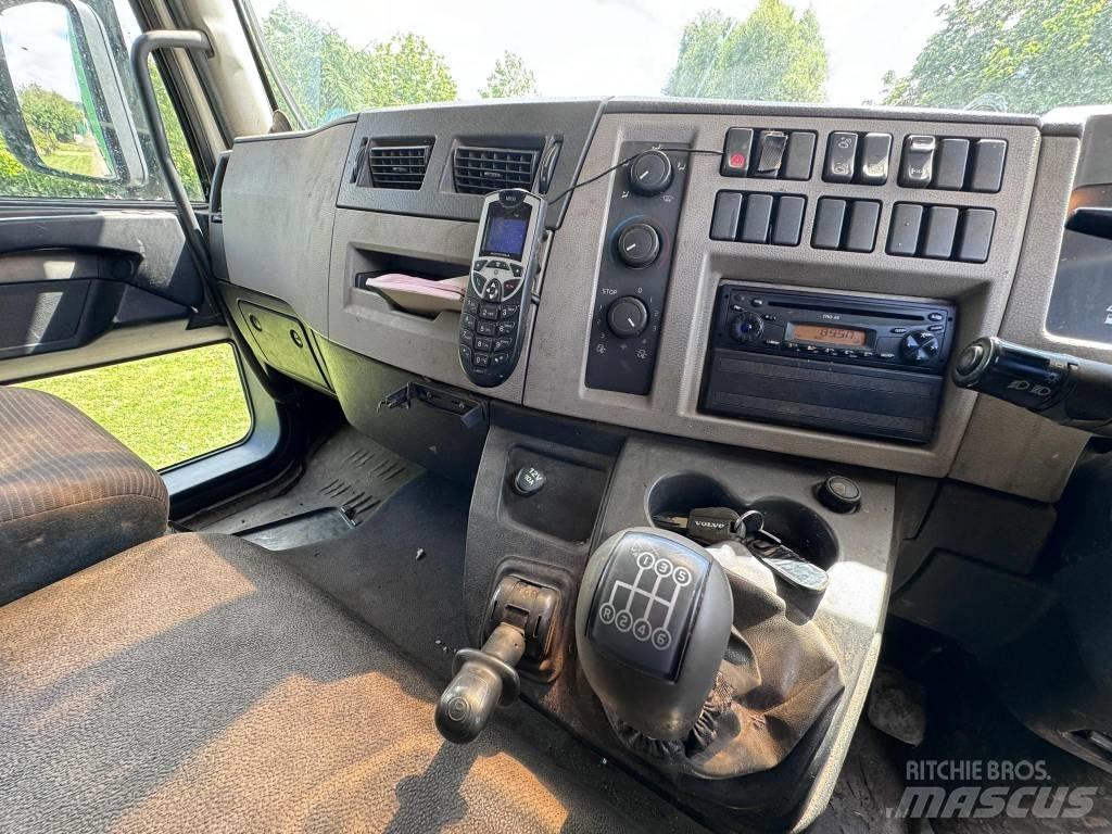 Volvo FL 240 Tovornjaki za prevoz živine