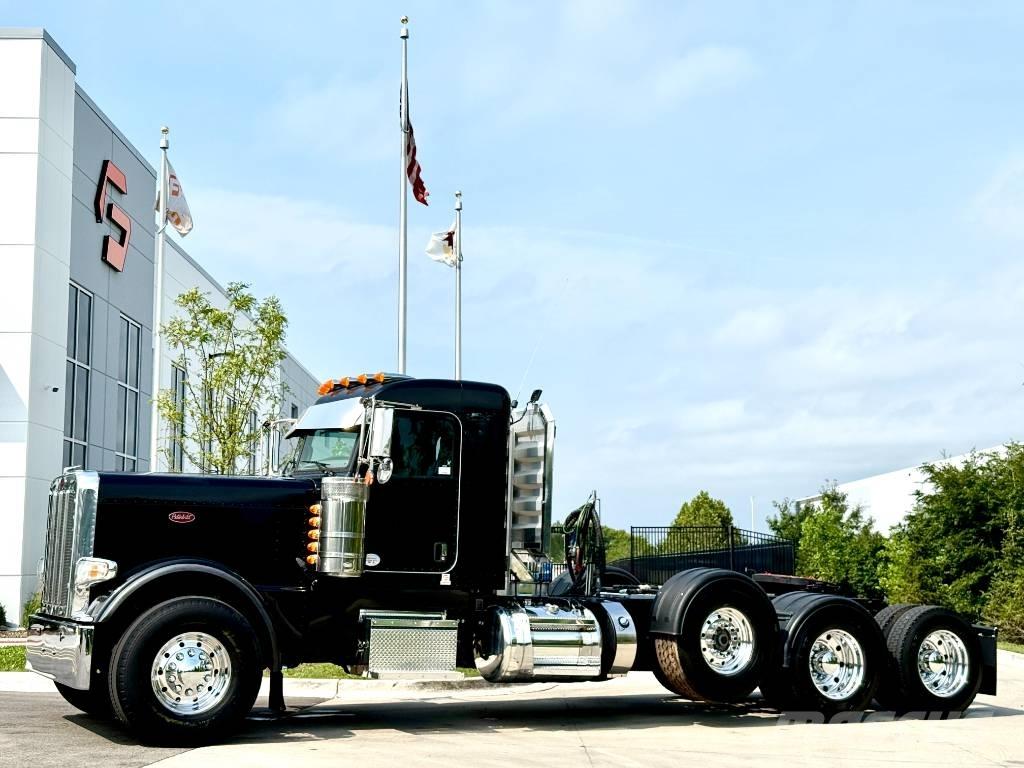 Peterbilt 389 Vlačilci