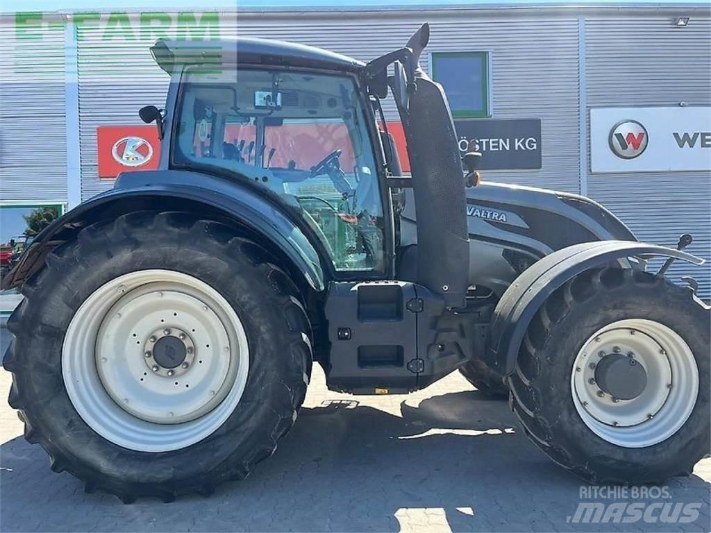 Valtra t174es Traktorji