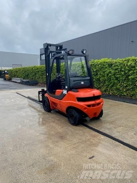 Linde H 30 D-03 Dizelski viličarji