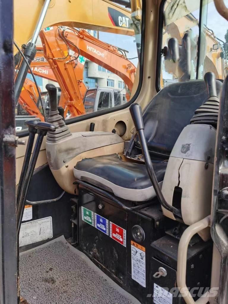 CAT 303 CR Mini bagri <7t