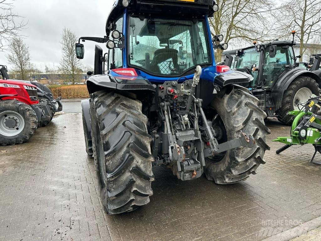 Valtra G125EA Traktorji