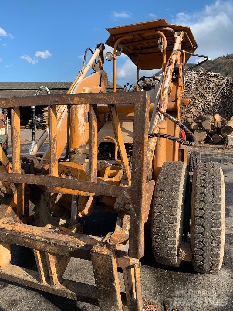 Komatsu SD25-1 Viličarji s pomičnim teleskopom