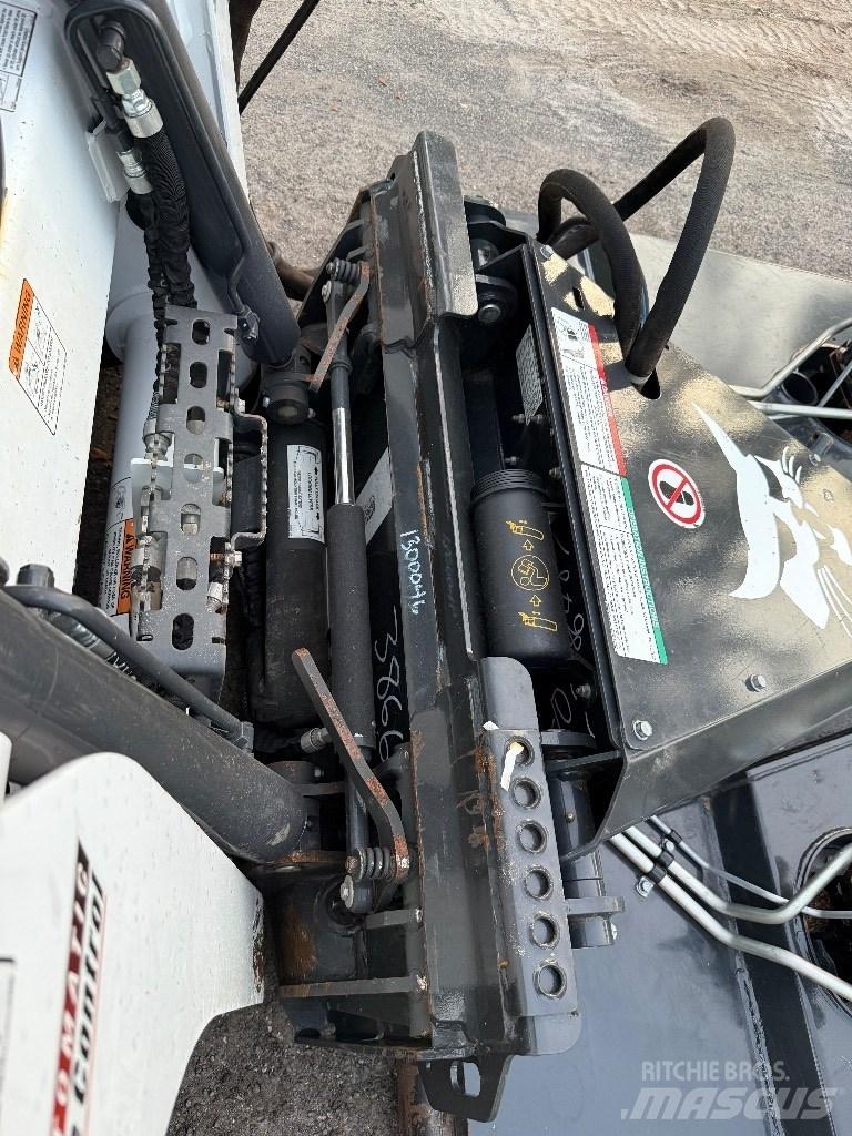 Bobcat T 770 Skid steer mini nakladalci
