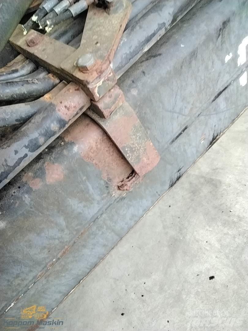 Loglift TJ170 H97 Dvigala za gozdne kombajne