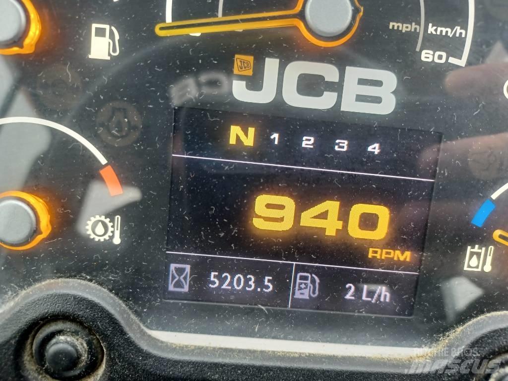JCB 411 Kolesni nakladalci
