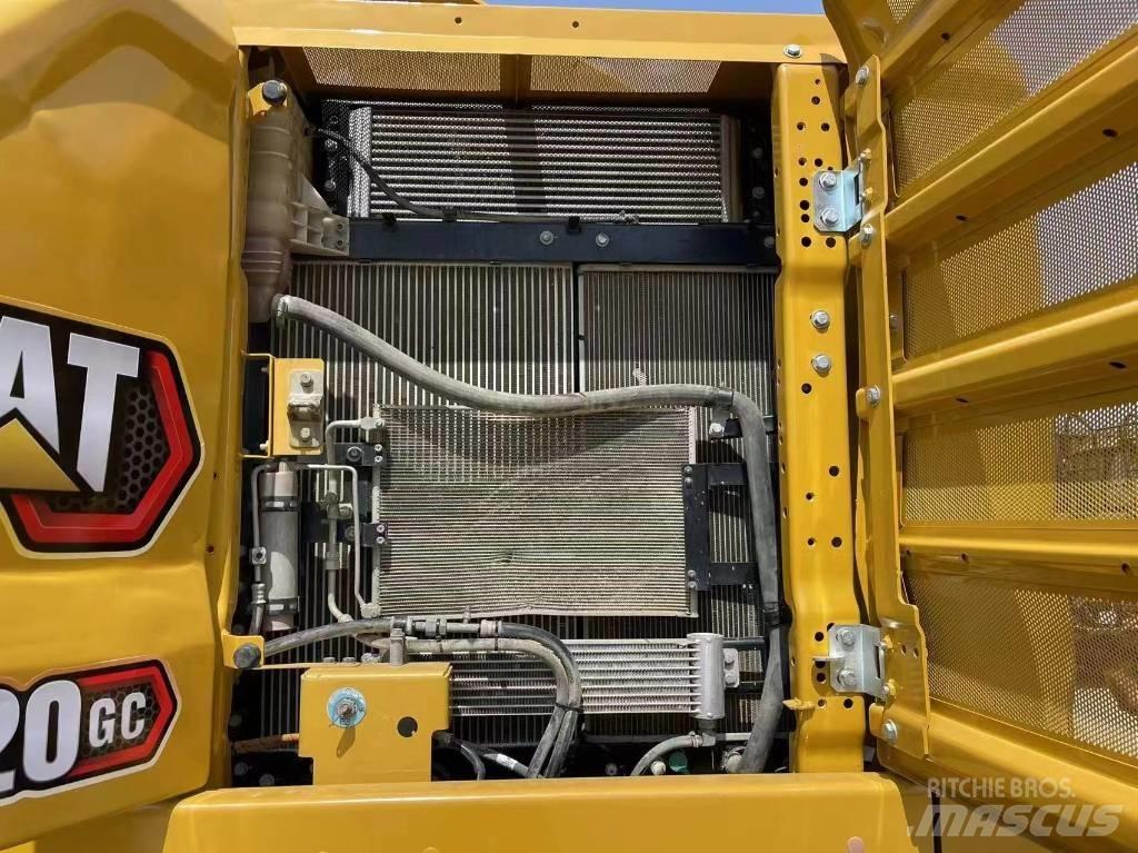 CAT 320GC Bagri goseničarji