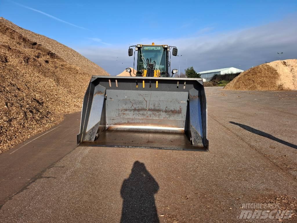 CAT 924 H Kolesni nakladalci