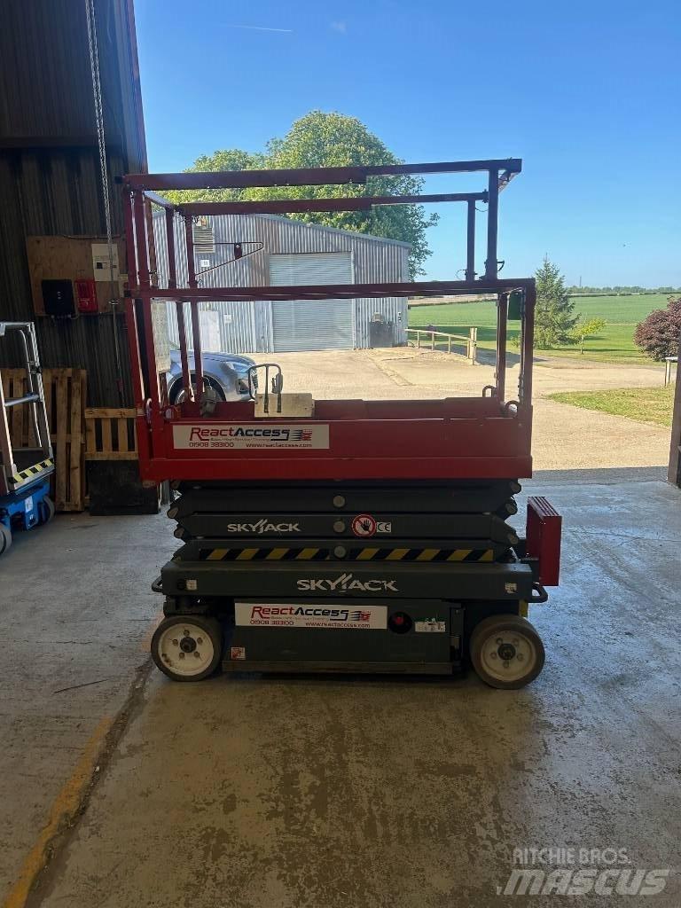 SkyJack SJ3219 Škarjaste dvižne ploščadi