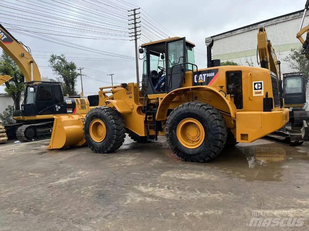 CAT 966 Kolesni nakladalci