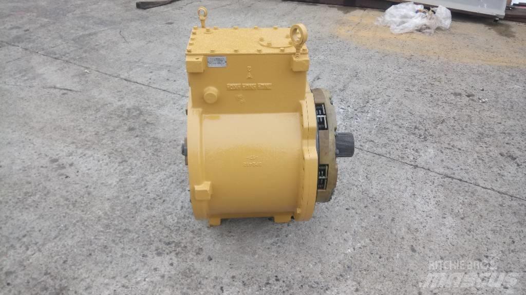 CAT 988 Menjalnik