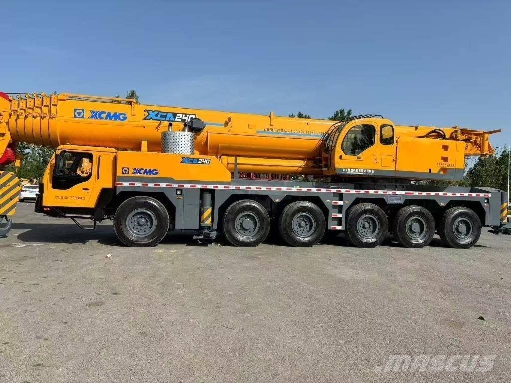 XCMG XCA240 Avtodvigala