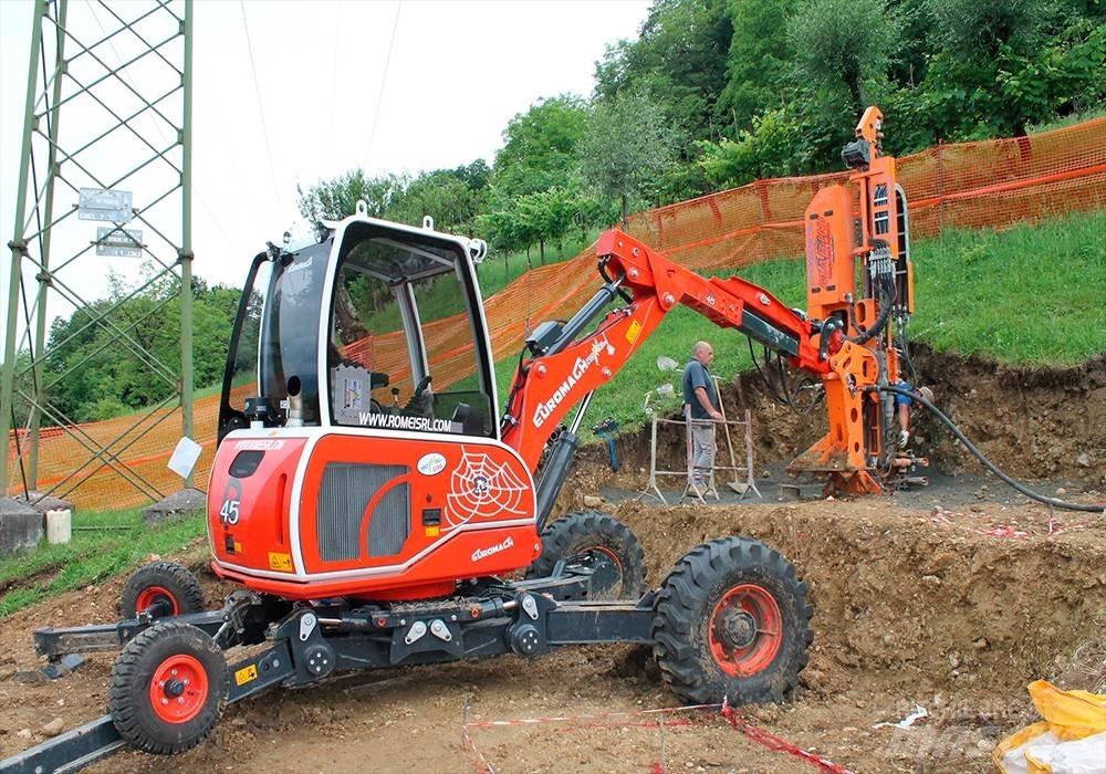 Euromach R45 Amfibijski bagri
