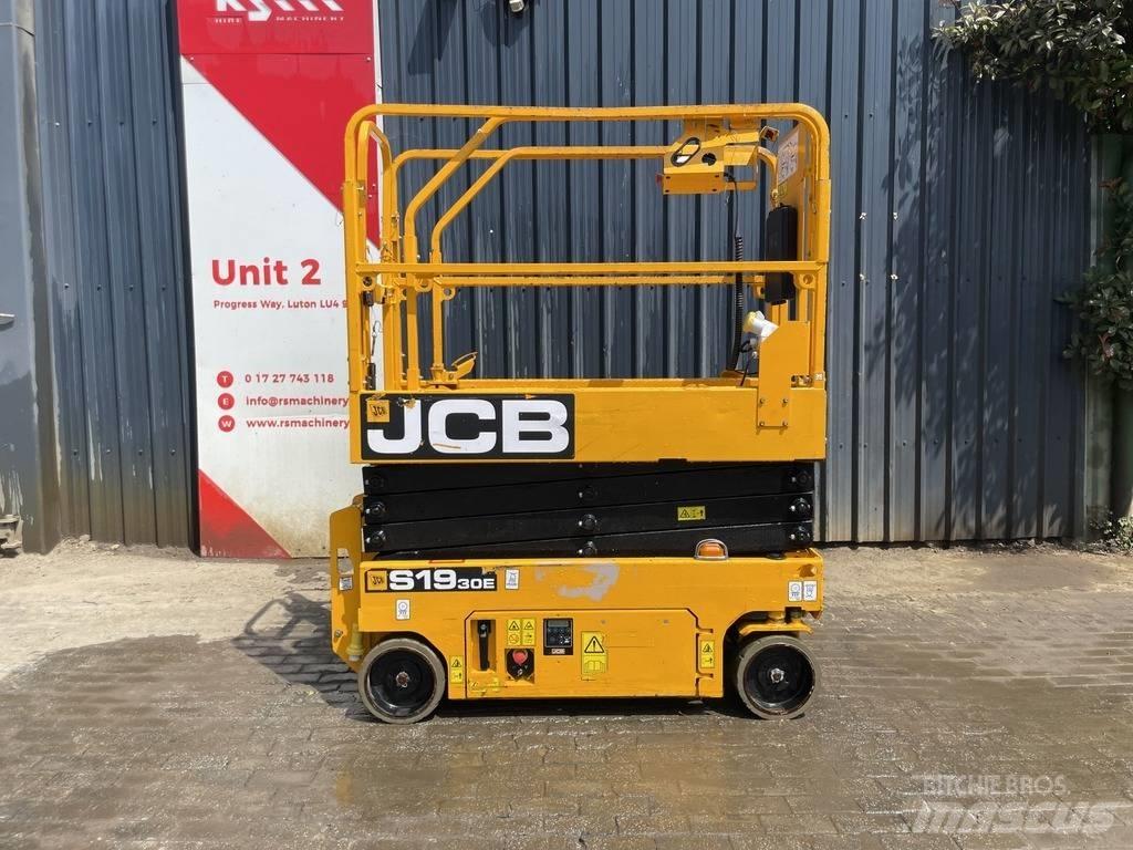 JCB S 1930 E Škarjaste dvižne ploščadi