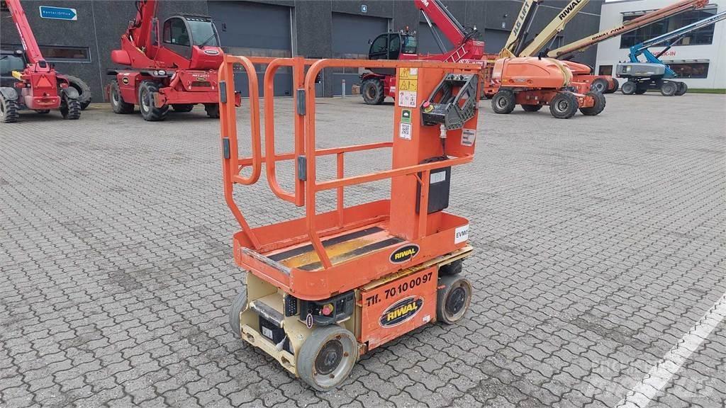 JLG 1230ES Druga dvigala in dvižne ploščadi