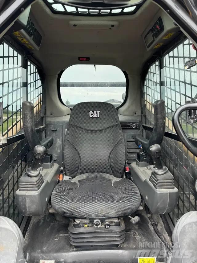CAT 289 D3 Skid steer mini nakladalci
