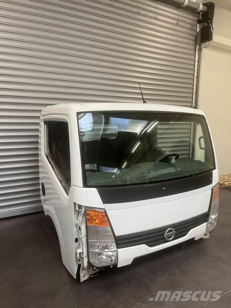 Nissan Cabstar Kabine in notranjost