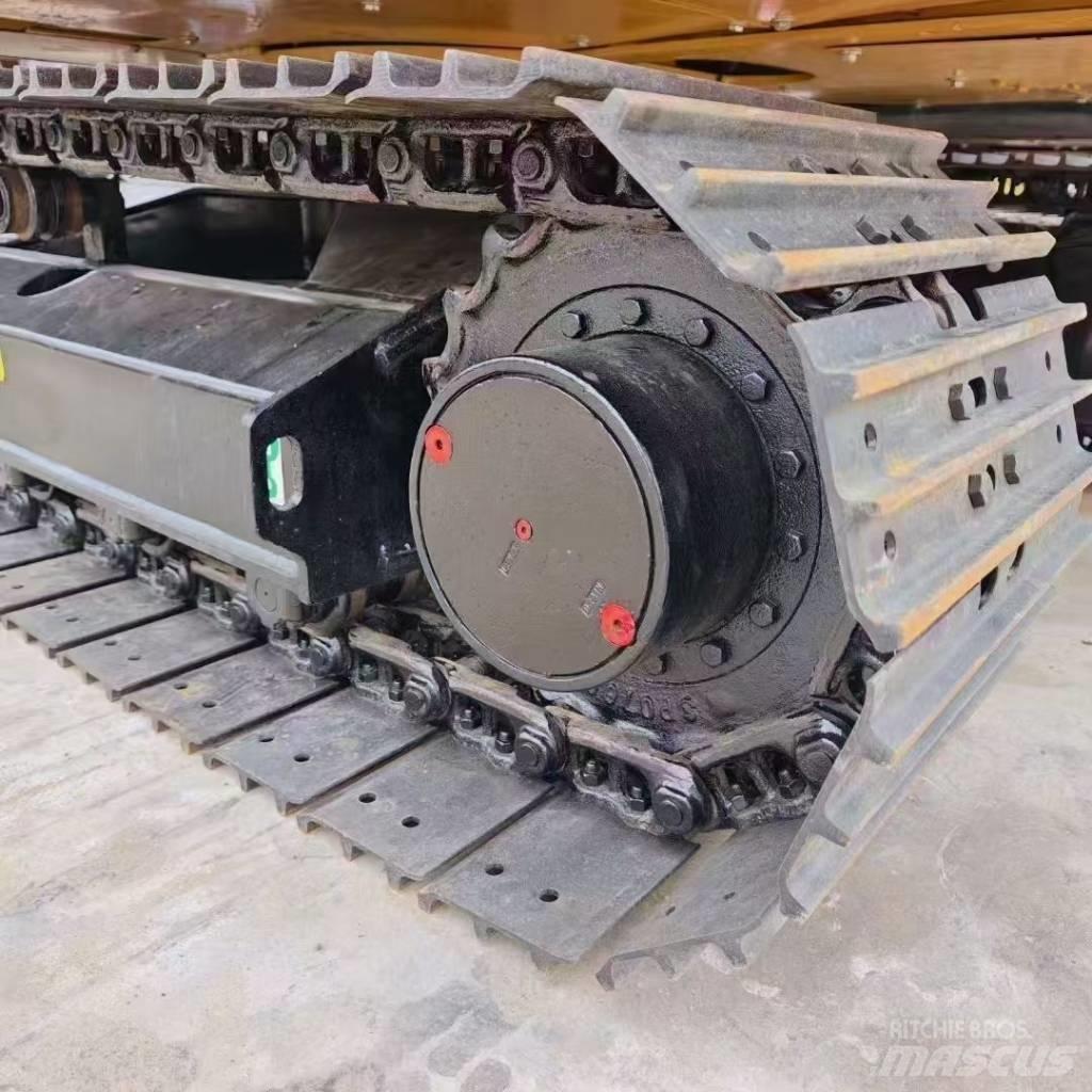 CAT 307E2 Bagri goseničarji