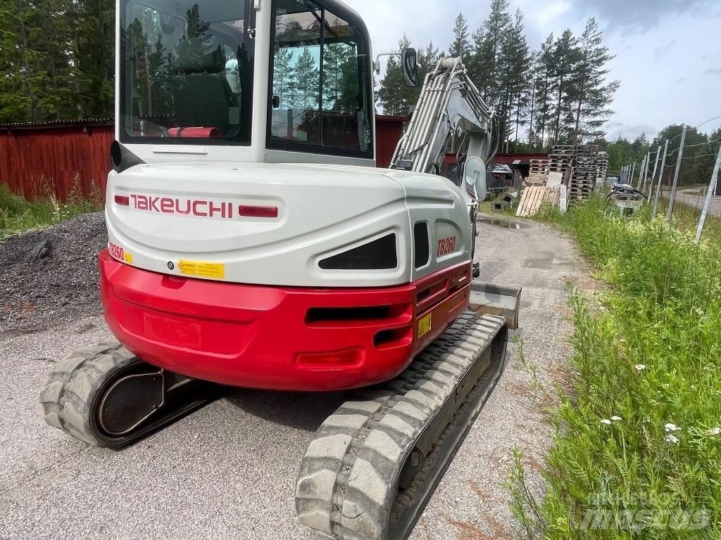 Takeuchi TB 260 Mini bagri <7t