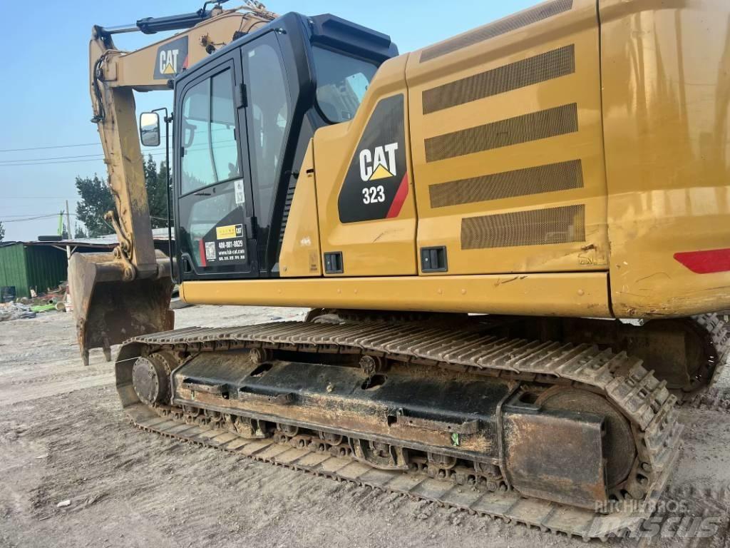 CAT 323 GC Bagri goseničarji