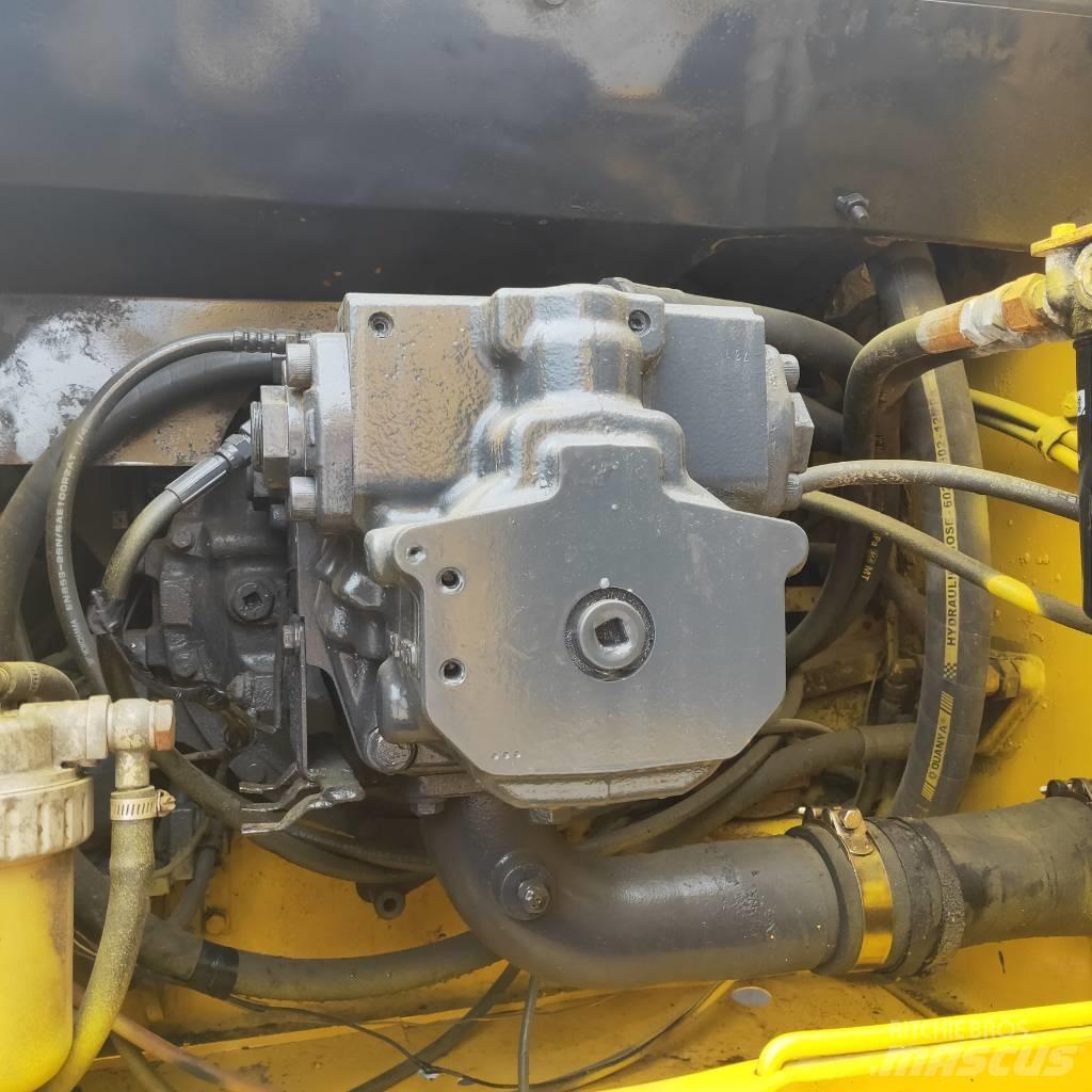 Komatsu PC200-7 Bagri goseničarji