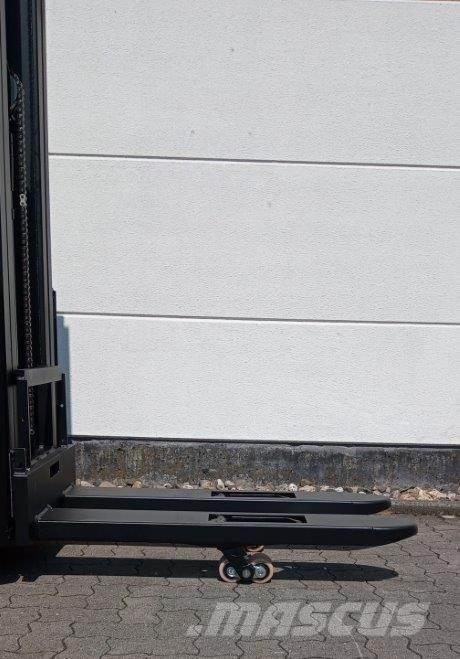 Toyota SWE160L Ročni električni viličar