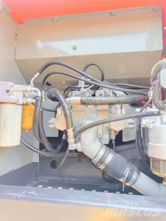Hitachi ZX200 Bagri goseničarji
